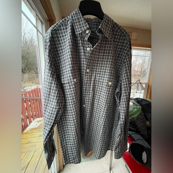 WOOLRICH Other - WOOLRICH MEN'S COTTON Plaid Button Up Dress‎ Shirt. Size Medium.